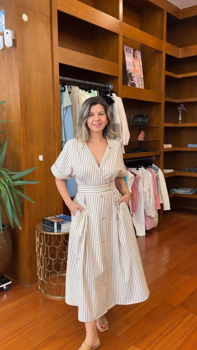 Eu não sei vocês mas eu AMO peças femininas e românticas 🤍 e este vestido está um encanto ✨
@goagoaportugal 
-
-
#moda #fashion #outfit #novacolecao #newcollection #ootd #dress #vestido #modafeminina